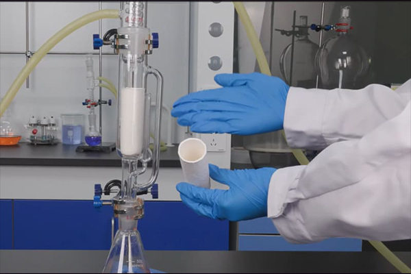 How Do High-Performance Soxhlet Thimbles Ensure Precise Analysis?